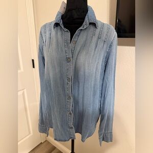 cloth & stone Light Blue Denim Button-Up Long Sleeve Shirt